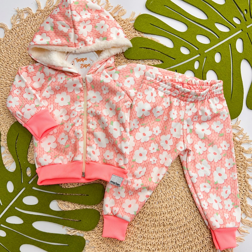 Inverno 2025 - Conj. Jaqueta com Capuz em Pelinho e Calça Flores - Rosa