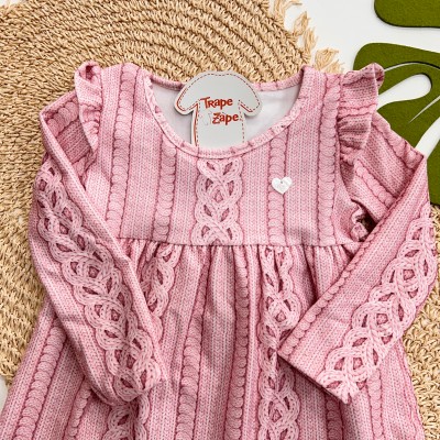Inverno 2025 - Vestido com Babadinhos de Malha - Rosa 