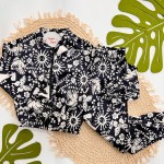 Inverno 2025 - Conjunto Céu e Flores Jaqueta e Calça - Preto e Branco