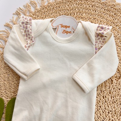 CONJ. DE MALHA 3 PEÇAS - Menininha com Cachorrinhos - Off White e Lilás