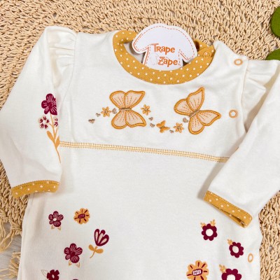 Macacão Trape Zape  - Borboleta com Flores - Mostarda e Off White