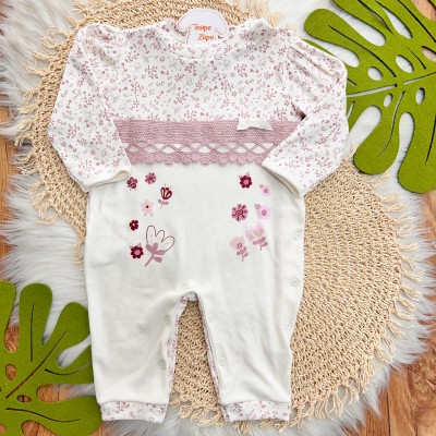 Macacão Malha Trape Zape - Renda e Florzinhas - Off White