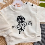 Inverno 2025 - Conj. Casaco Florescer e Short Saia Xadrez - Off White e Preto