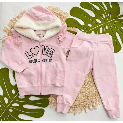 Inverno 2025 - Conjunto Love Yourself Jaqueta com Capuz com Pelinhos e Calça de Moletom - Rosa Claro 