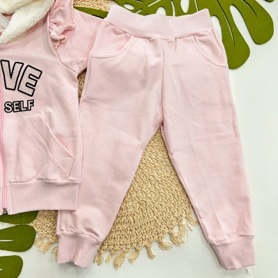 Inverno 2025 - Conjunto Love Yourself Jaqueta com Capuz com Pelinhos e Calça de Moletom - Rosa Claro 