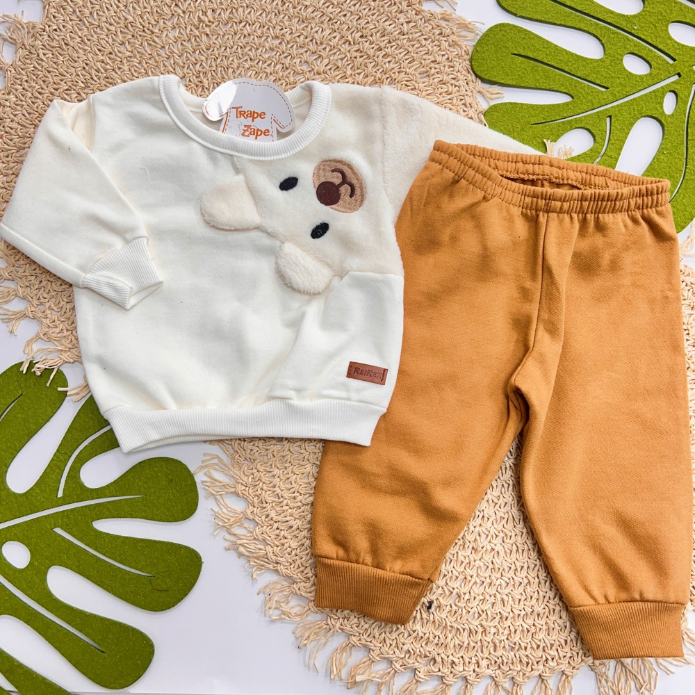 Inverno 2025 -  Conj. Blusa Urso Polar e Calça em Moletom - Off White e Caramelo