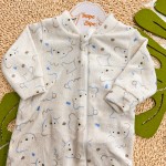 Inverno 2025 - Macacão em Plush Urso Polar - Off White e Azul Claro