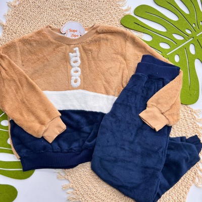 Inverno 2025 - Conj. Casaco Cool e Calça em Plush - Areia e Marinho