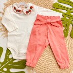 Inverno 2025 - Conj. Body Gola Bordada Flores e Calça - Off White e Salmão