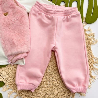  Inverno 2025 - Conj. Colete Pelinho, Blusa Coelhinha e Calça em Moletom - Rosa