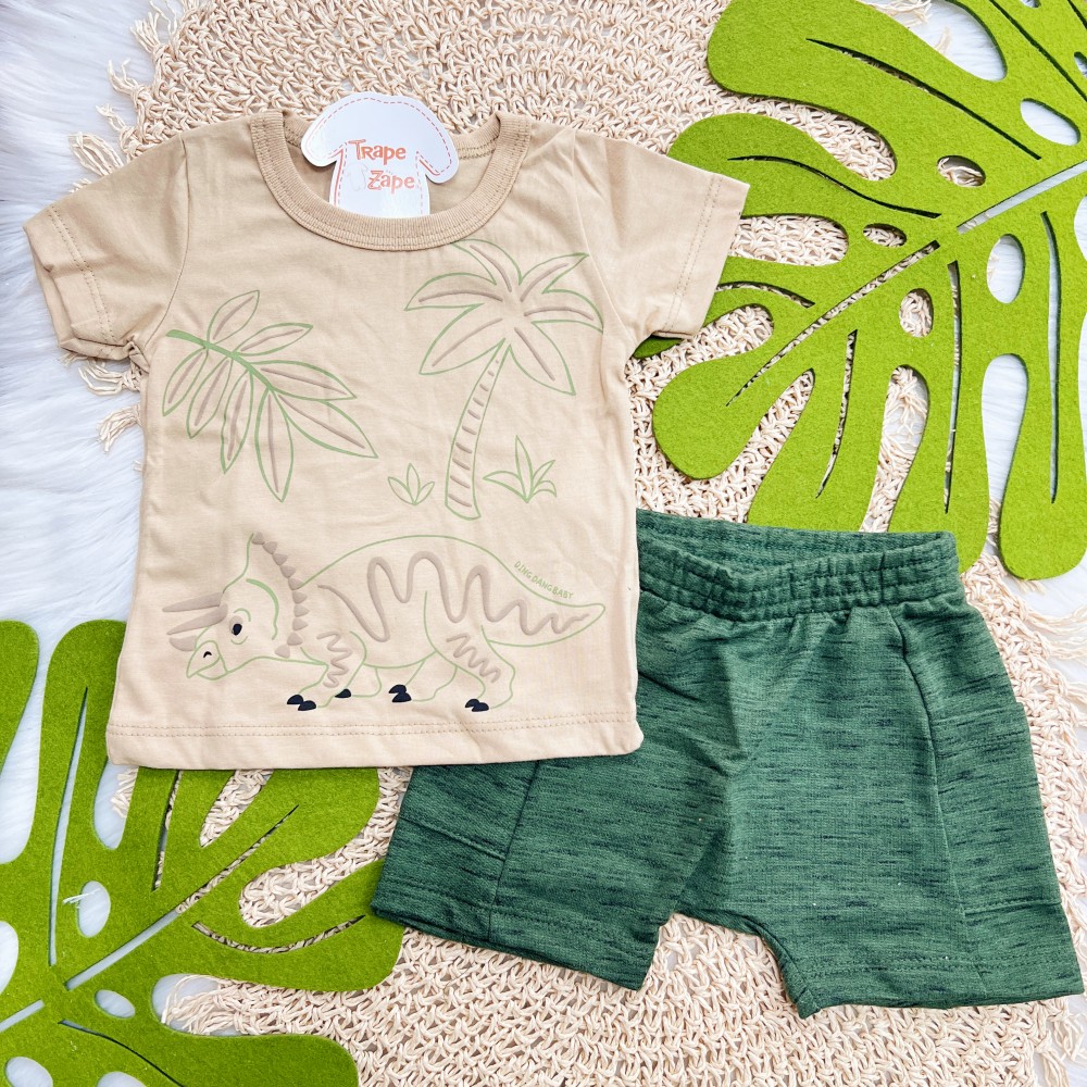 Verão 24/25 - Conj. Camiseta Dino Arvores e Short - Marrom Cappuccino e Verde Musgo