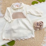 Saída de Maternidade Fofinho - Vestido com Body e Sapato - Marfim e Caramelo