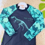 Verão 24/25 - Praia Blusa Roar Tchimbum Dino com Proteção UV50+ e Sunga - Preto e Verde