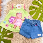 Verão 24/25 - Conj. floresta girlsRegata Ursinha Caracol e Short com Pompom - Verde e Jeans