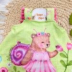 Verão 24/25 - Conj. floresta girlsRegata Ursinha Caracol e Short com Pompom - Verde e Jeans