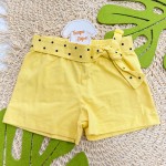 Verão 24/25 - Blusa Manga Curta Folhas Pretas e Amarelas  com Short- Off White e Amarelo