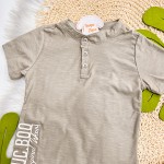 Verão 24/25 - Conj. Camiseta Lucboo Original e Bermuda em Linho - Marrom e Off White