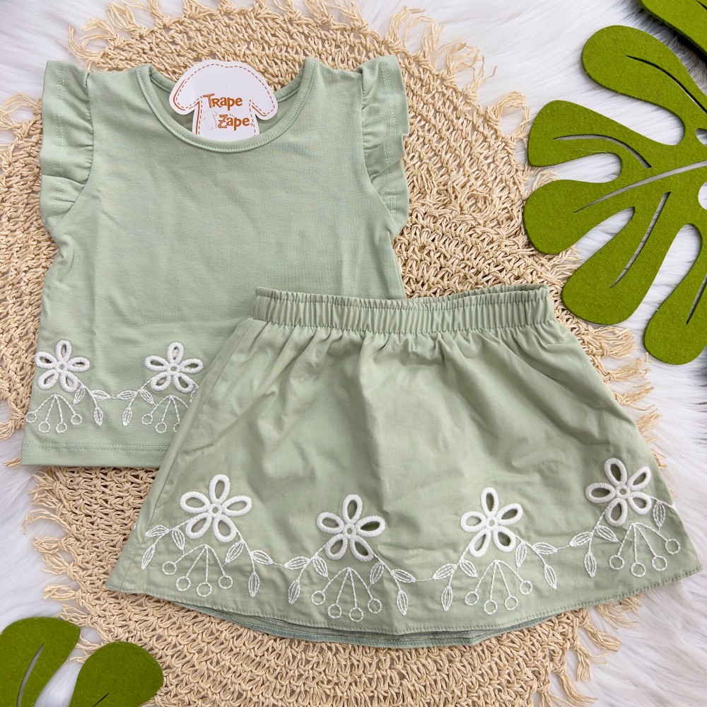 Verão 24/25 -Conj. Blusa e Short Saia com Flores em Lese - Verde