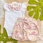  Verão 24/25 - Conj. Body com Gola em Lese Flores e Short Floral - Branco e Rose