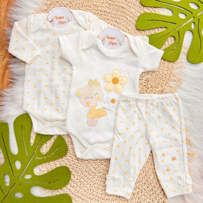  CONJ. DE MALHA 3 PEÇAS - Ursinha de Laço com Florzinhas - Off White e Amarelo