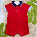 Verão 24/25 - Macacão Curto com Gola Polo - Vermelho e Azul Bebê