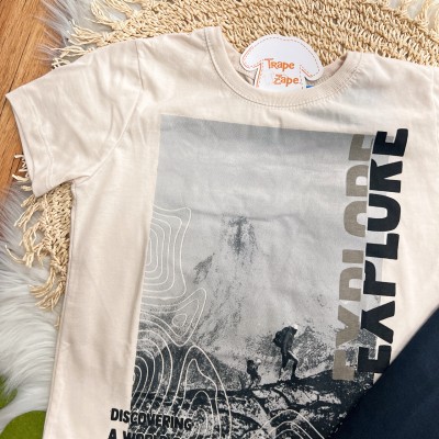 Conj. Camiseta Explorer e Bermuda - Creme e Preto