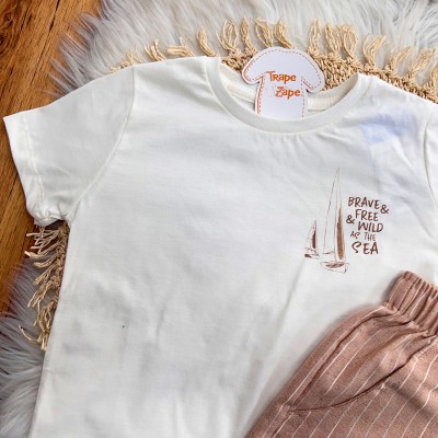 Conj. Camiseta Brave&Free e Bermuda Listrada - Off White e Cappuccino