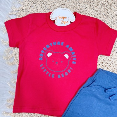 Conj. Camiseta Adventure Awaits e Bermuda - Vermelho e Marinho