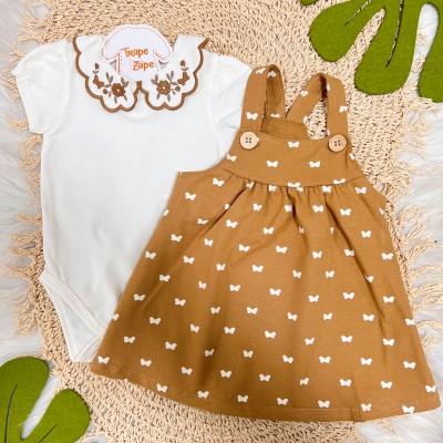 Conj. Body Gola Bordada Flores e Salopete Borboletinhas - Cappuccino