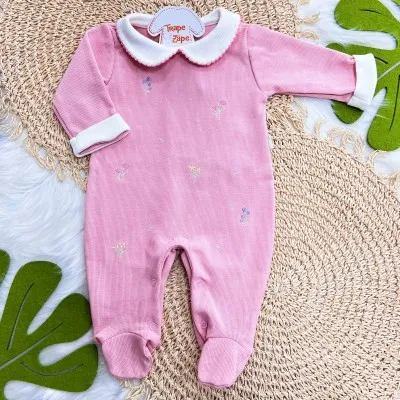  Macacão Tricotil (Tricot 100% Algodão) com Gola e Bordado - Rose Flores com Raminhos