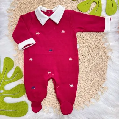 Macacão Tricotil (Tricot 100% Algodão) com Gola e Bordado - Vermelho Carrinhos