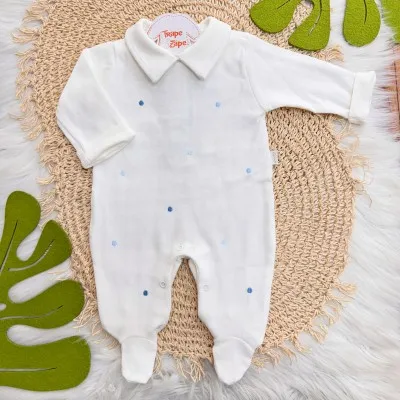 Macacão Tricotil (Tricot 100% Algodão) com Gola e Bordado - Off White Bolinhas