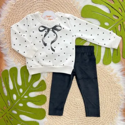 Conj. Casaco de Moletom Laço com Corações e Calça Legging - Off White e Preto