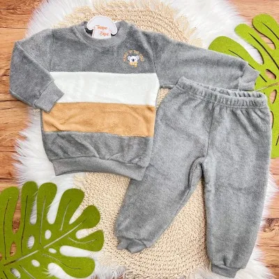 Conj. Casaco Moved By The Cold e Calça em Plush - Cinza