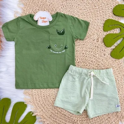 Conj. Camiseta No Fundo do Mar e Bermuda Listada - Verde Militar