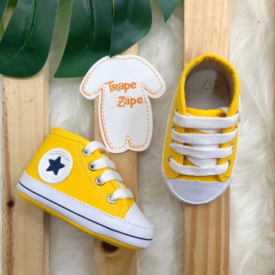 Tenis cano alto com cadarço- Amarelo