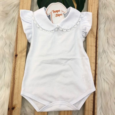 Body com gola gripyr M C Branco com manga babado Body com gola gripyr M C Branco com manga babado