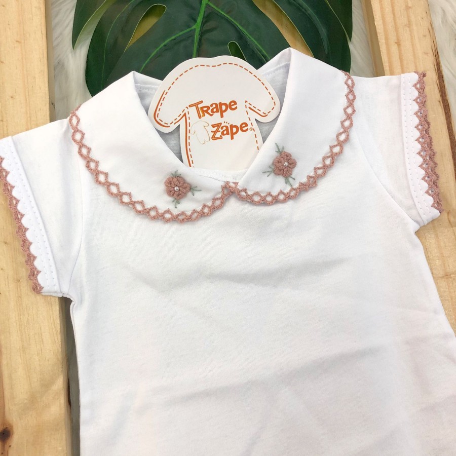 Body gola Bordada manga curta- Duas flores Rosê