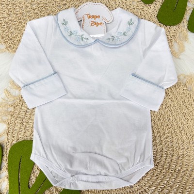  Body Branco com Gola Bordada Flores Azul Bebê e Planta Verde