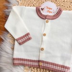 Conj de linha branco com viés rosê e calça listrada