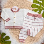 Conj de linha branco com viés rosê e calça listrada