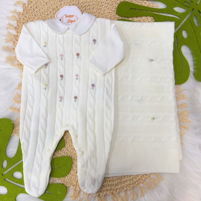Saída de Maternidade Ivone - Off White e Flores Tons Pasteis