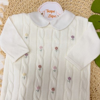 Saída de Maternidade Ivone - Off White e Flores Tons Pasteis