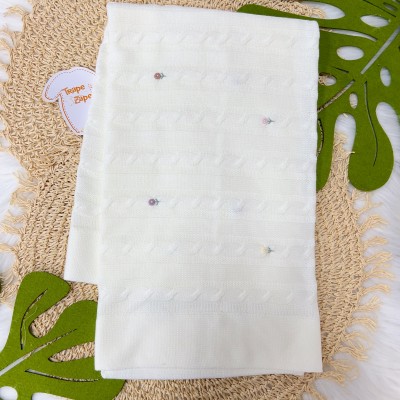 Saída de Maternidade Ivone - Off White e Flores Tons Pasteis