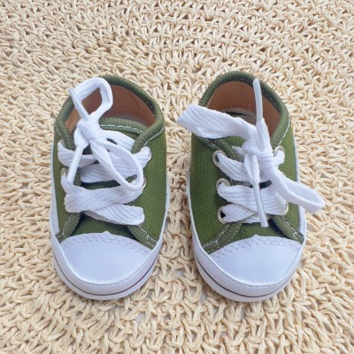 Tenis street com cadarço- Verde musgo