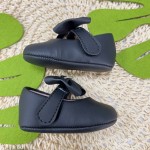 Sapato Boneca - Preto com Laço e Coração Frontal
