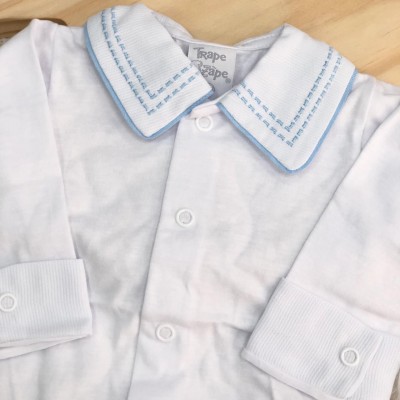 body branco com gola bordado pontilhado azul bebe