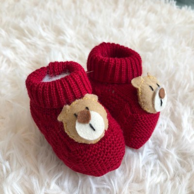 Sapatinho de linha Ursinho Vermelho Sapatinho de linha Ursinho Vermelho